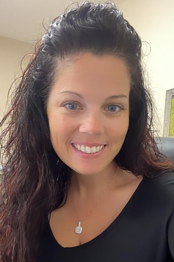 Cruise Brothers Travel Agent Jennifer Nichols